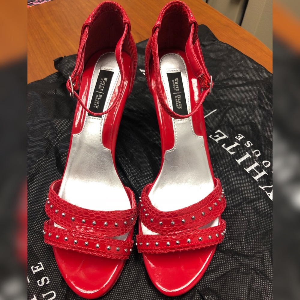 White House Black Market red heel shoes Size 6.5